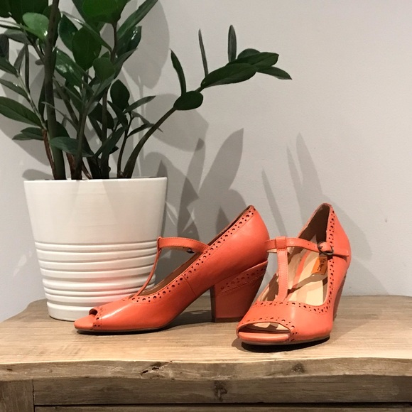 🐚 Miz Mooze Coral T Strap Heels - Picture 2 of 6